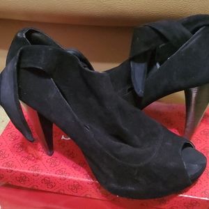 Suede peep toe shootie 10